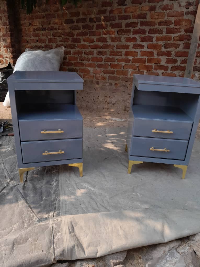 Side Drawer